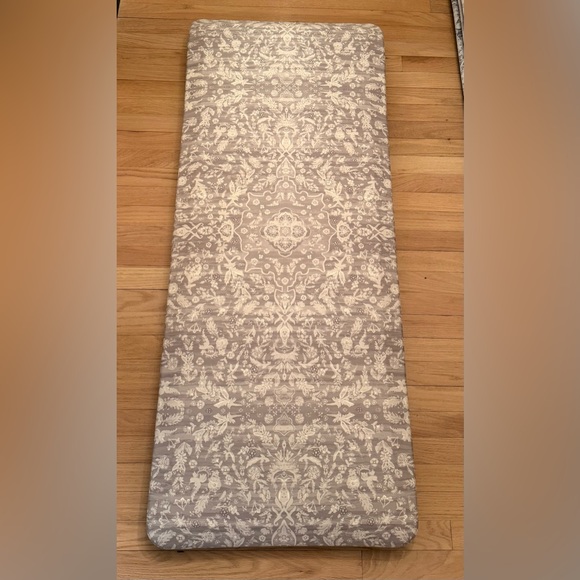 Brand NEW! House of Noa Standing Mat – 22" x 54” - Picture 3 of 4